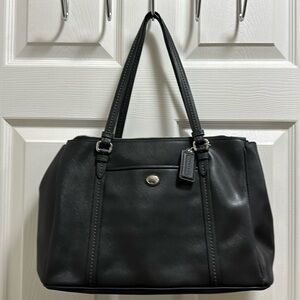 Coach purse in excellent condition